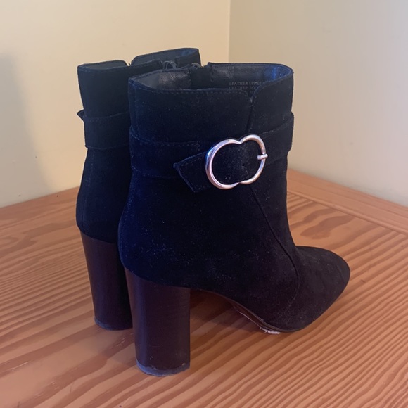 Black suede Le Chateau flex boot. - Picture 3 of 4